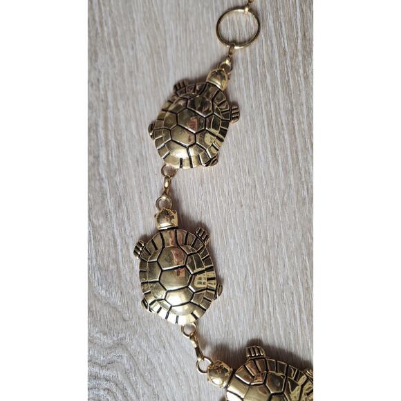 Vintage Anne Klein Gold Tone Turtle Chain Belt Lion Head Logo Charm Runway 80s main image 5